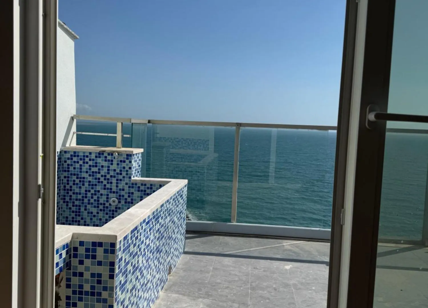 Otel Suite Rana Hedhun Shëngjin